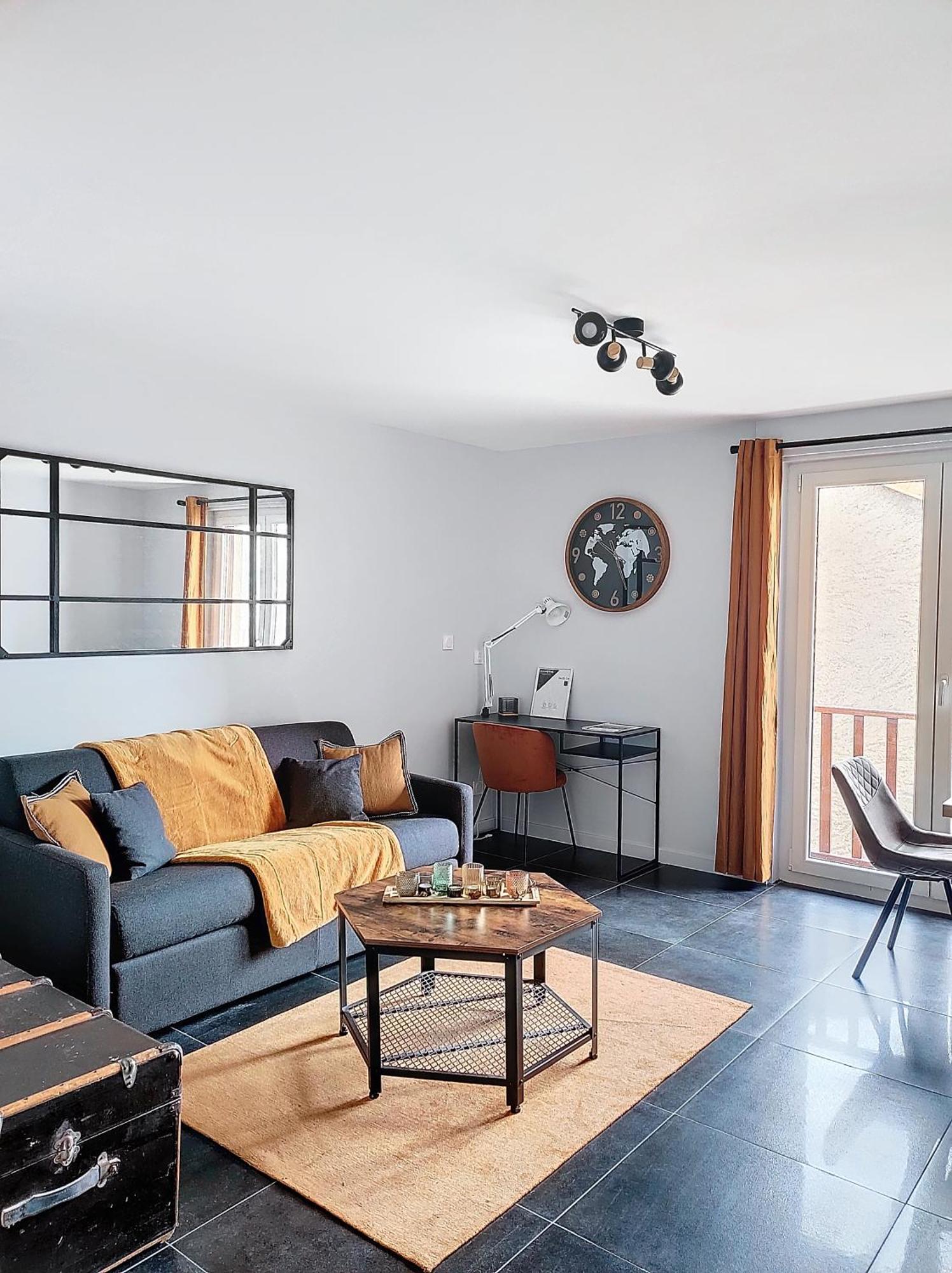 L'Atelier D'Anatole Apartment Oyonnax Exterior photo